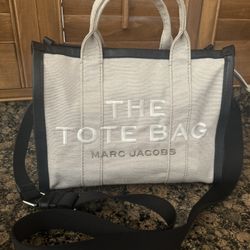 Marc Jacob’s The Summer Tote Bag