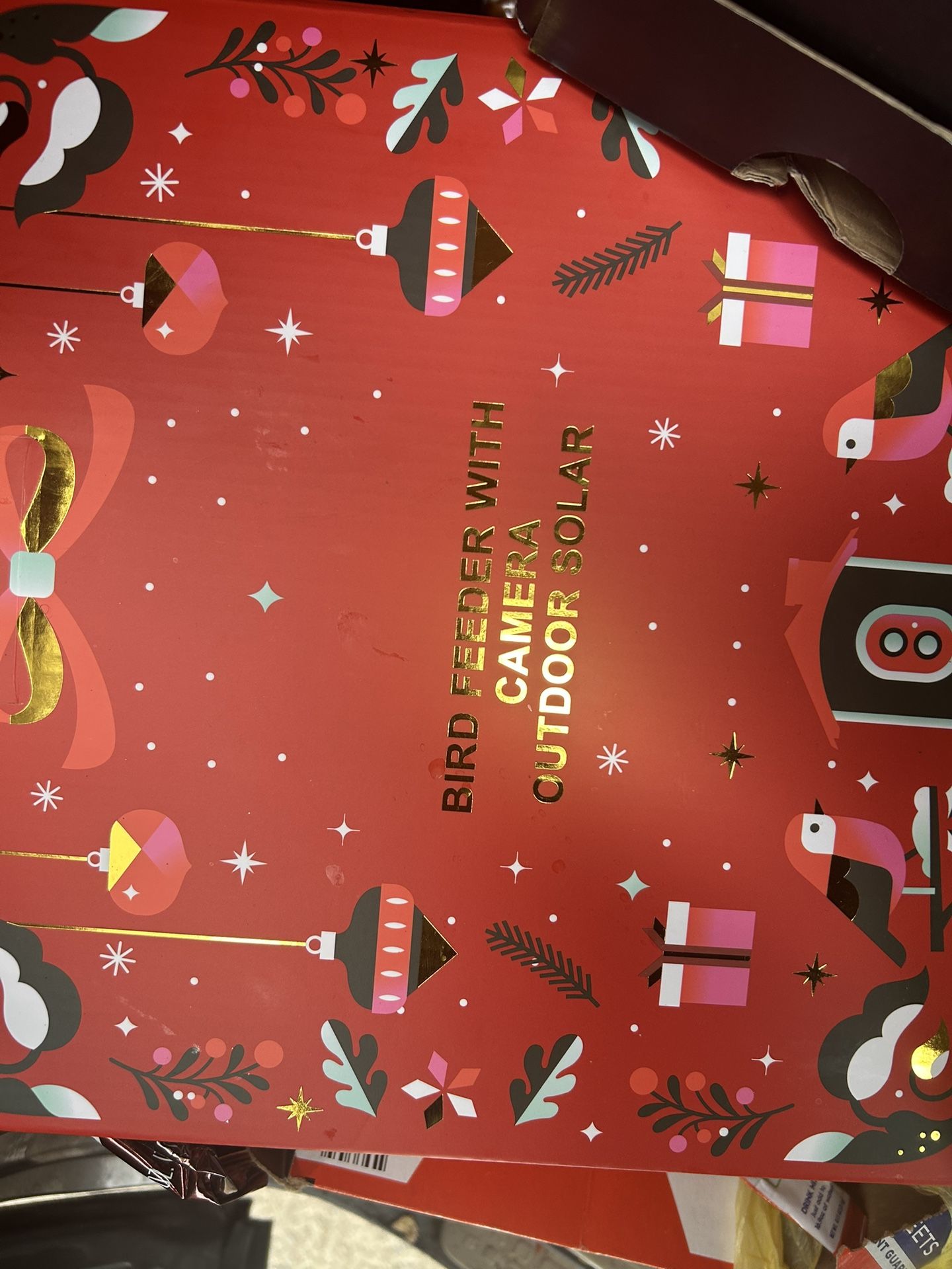 Bird Feeder With Solar Camera