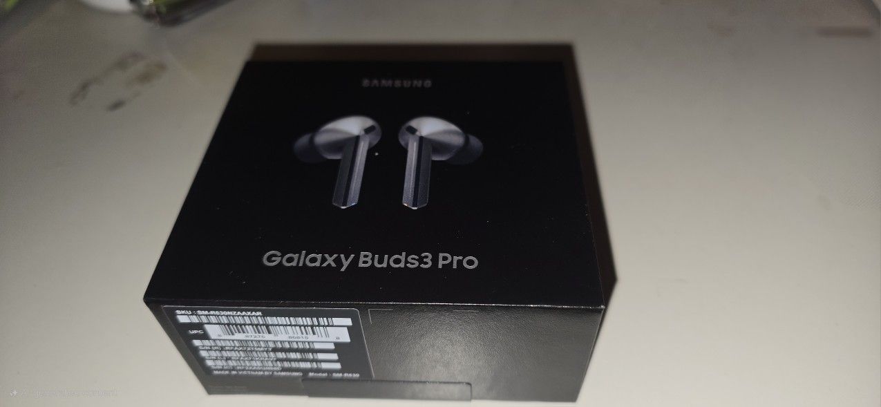 Samsung Galaxy Buds 3 Pro. Silver Color. New In Sealed Box