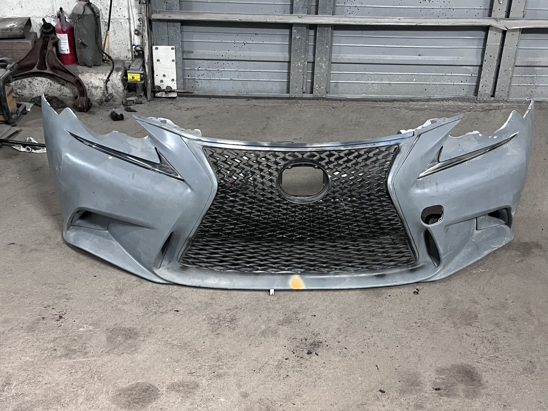 Lexus FS GRILL