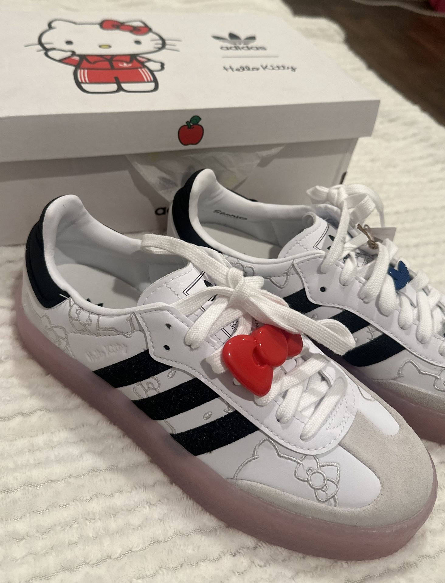 Adidas Hello Kitty Size 6 1/2 W