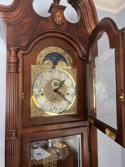 Howard Miller Grandfather Clock No. 610-742 | Timeless Elegance & Precision Craftsmanship