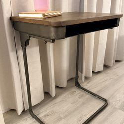 Industrial Wood & Metal Desk – Small Space / Side Table