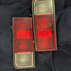 05-09 Hummer SUV H2   Taillights  Lamp (Body Mounted) OEM Tested