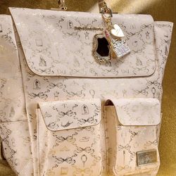 Limited Edition! BATH & BODY WORKS✨🏰👸©️Disney PRINCESS back pack👸🏰✨