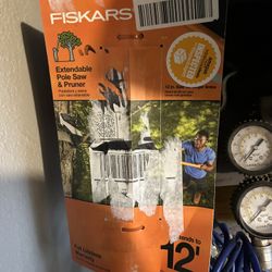 12’ Pole Saw And Pruner