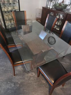 Glass table and 6 chairs
