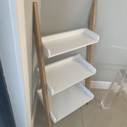 3 Tier Leaning Ladder Shelf