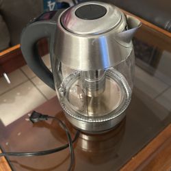 Chefman 1.8L Electric Kettle