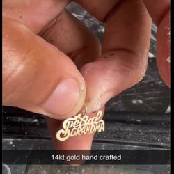 Special Grandma 14kt Gold Pendant 