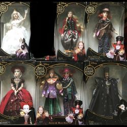 Disney Alice Through The Looking Glass Lot Of Dolls