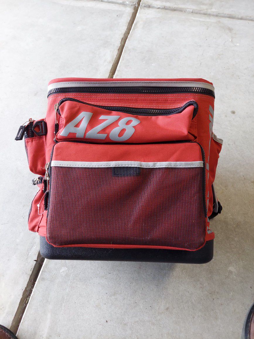 Flambeau AZ8 Tackle Bag Great Condition