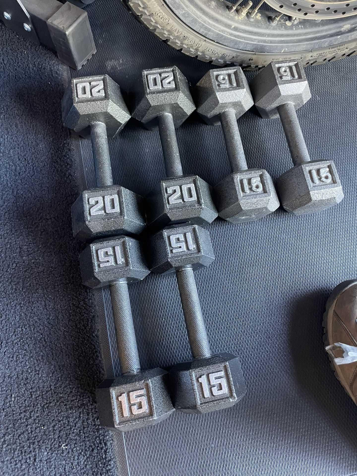 Like new Sets of Dumbbells - 8lb, 15lb, 20lb