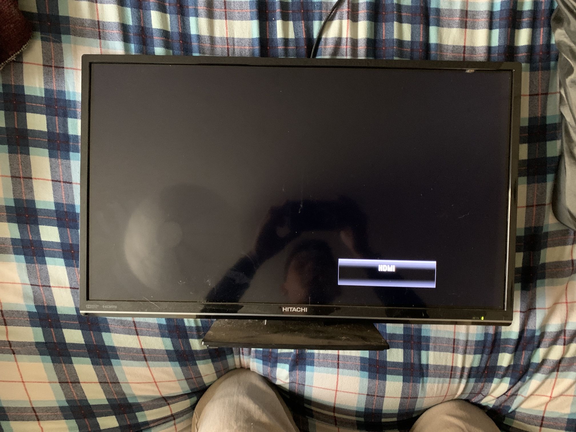 Hitachi 30 Inch TV (Perfect Condition)(No Remote)