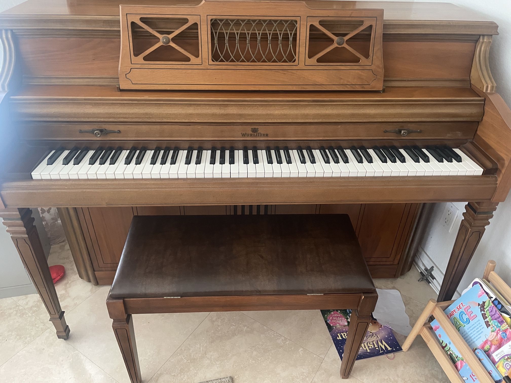 Wurlitzer upright Piano