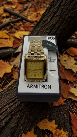NEW Armitron Men's Date Function Bracelet Watch, Running