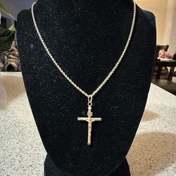 14KT Rope Chain with 14KT Jesus Cross