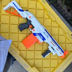 Nerf N-Strike Elite Retaliator Blaster with Magazine Clip