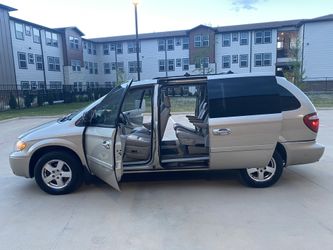 2006 DODGE GRAND CARAVAN SXT