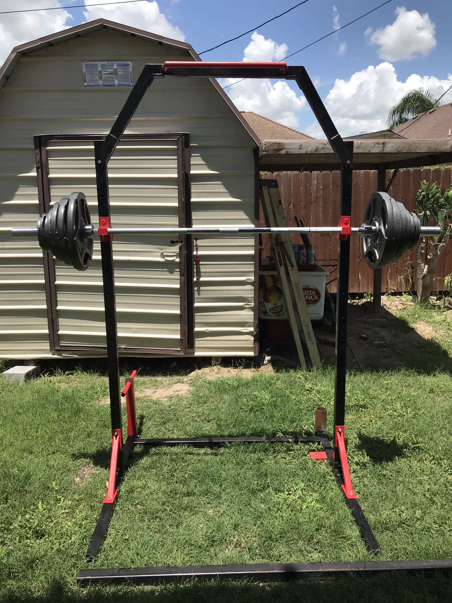 Squat/power rack (weights not included)