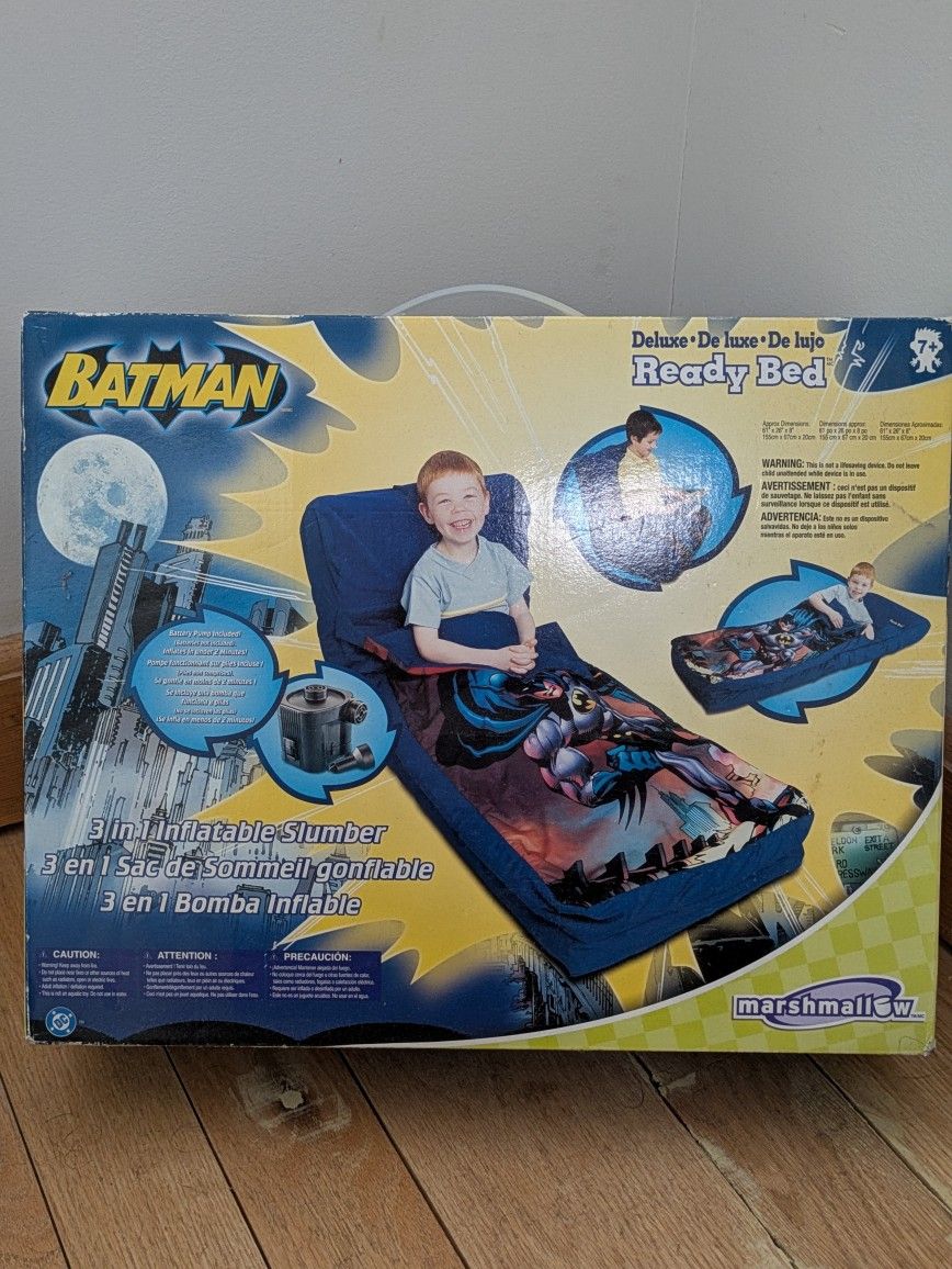 Marshmallow Batman deluxe ready bed ( 3 in 1 inflatable Slumber )new
