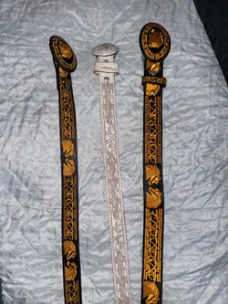 Cinturón bordado
