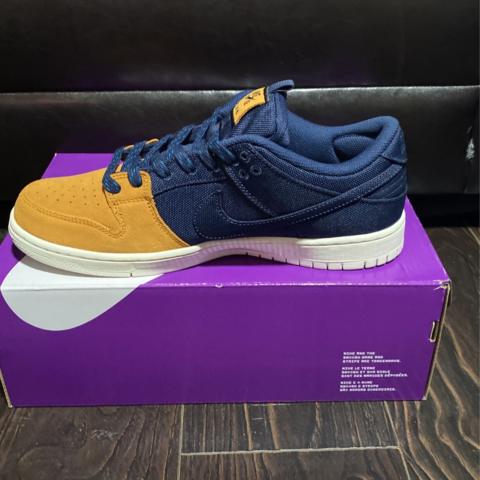 NIKE SB DUNK LOW PRO 90's BACKPACK $140 NIKE SB DUNK LOW PRO 90's BACKPACK $140