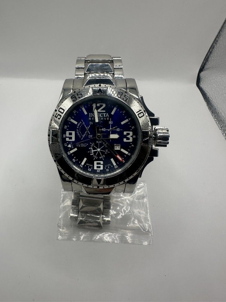 Invicta Excursion Reserve GMT