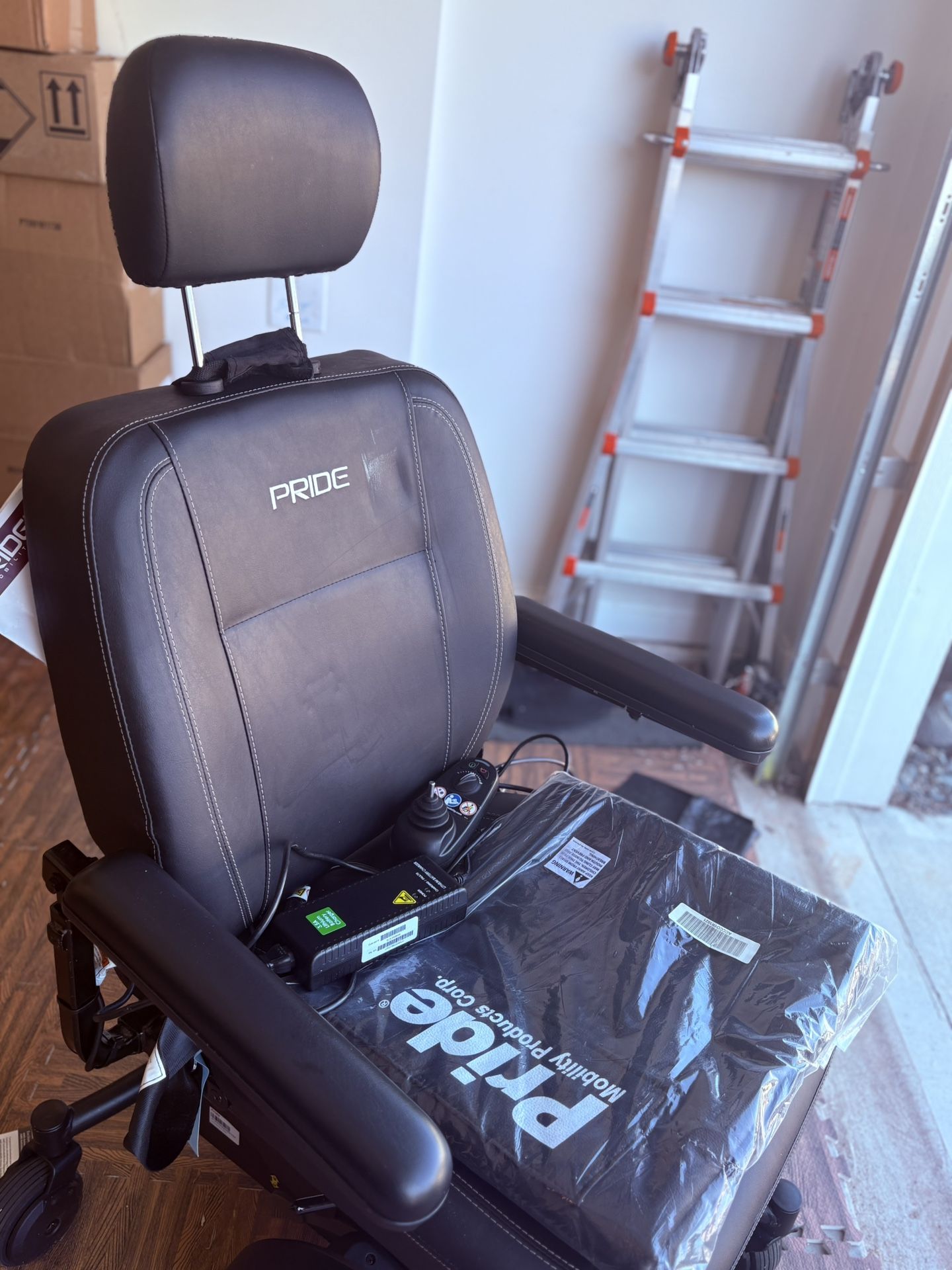 Pride Jazzy EVO 614HD Power Chair (Brand New/Never Used)