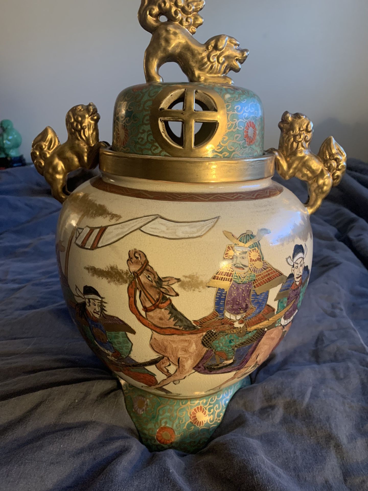 Antique Japanese Urn 