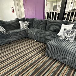 Sectional Oversized XL