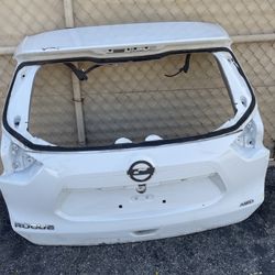2017-2020 NISSAN ROGUE TAIL GATE OEM SHELL