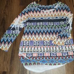 NWOT Womens Sz L Teenbell Long Sleeve Aztec/Abstract Colorful Print Top in Perfect Condition