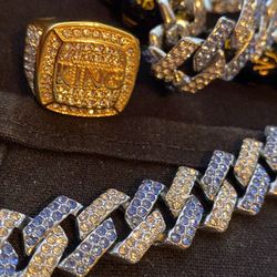 Gold Chains Rings Diamonds Bracelets