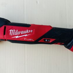 Milwaukee 2836-20 M18 FUEL 18V Li-Ion Cordless Brushless Oscillating Multi-Tool