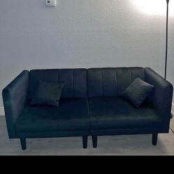 Black Futon