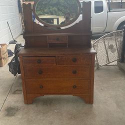 Vintage dresser