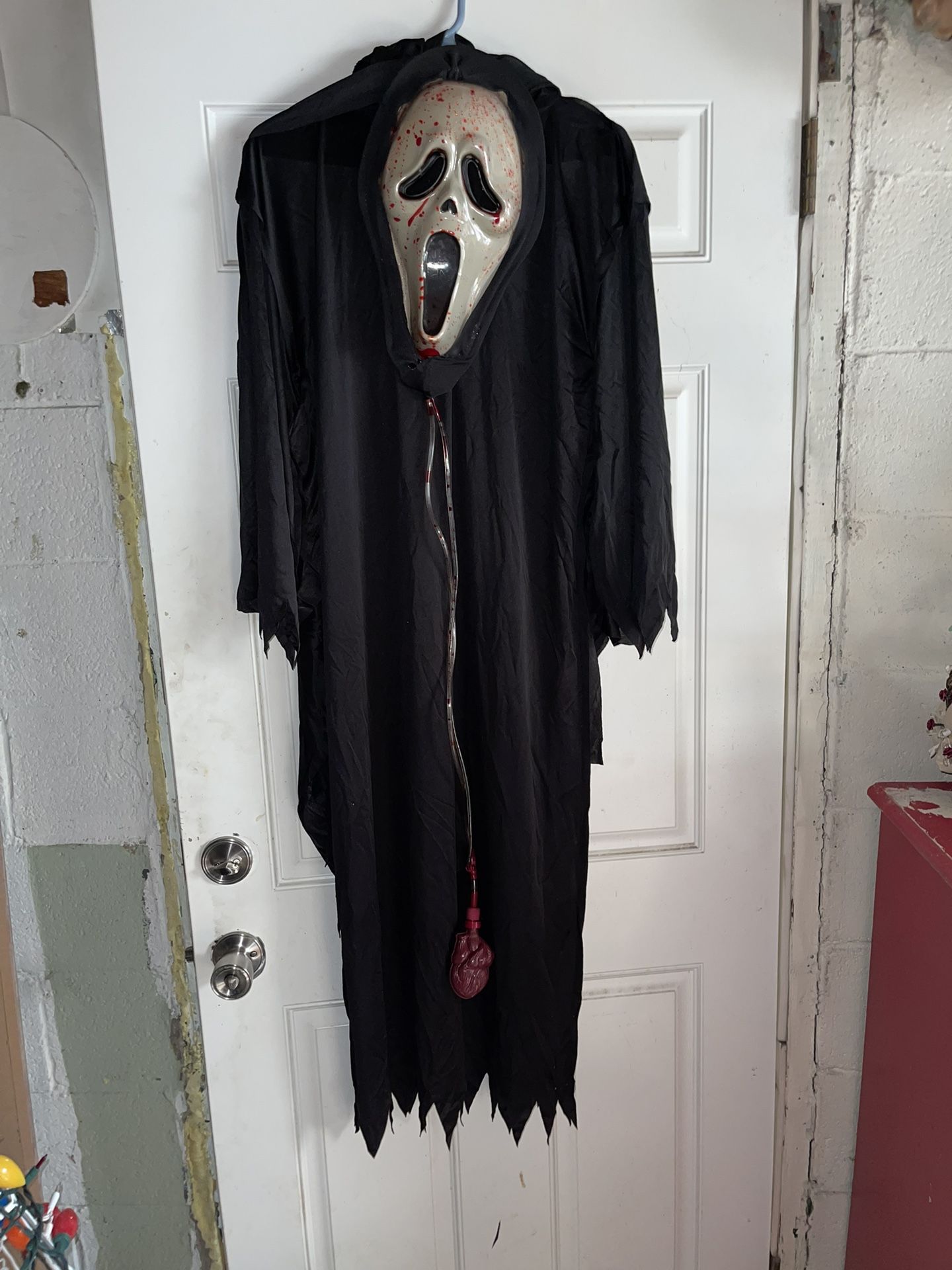 Scream 4 Movie Halloween Costume Size M/L Fun World With Mask Complete Used PO.