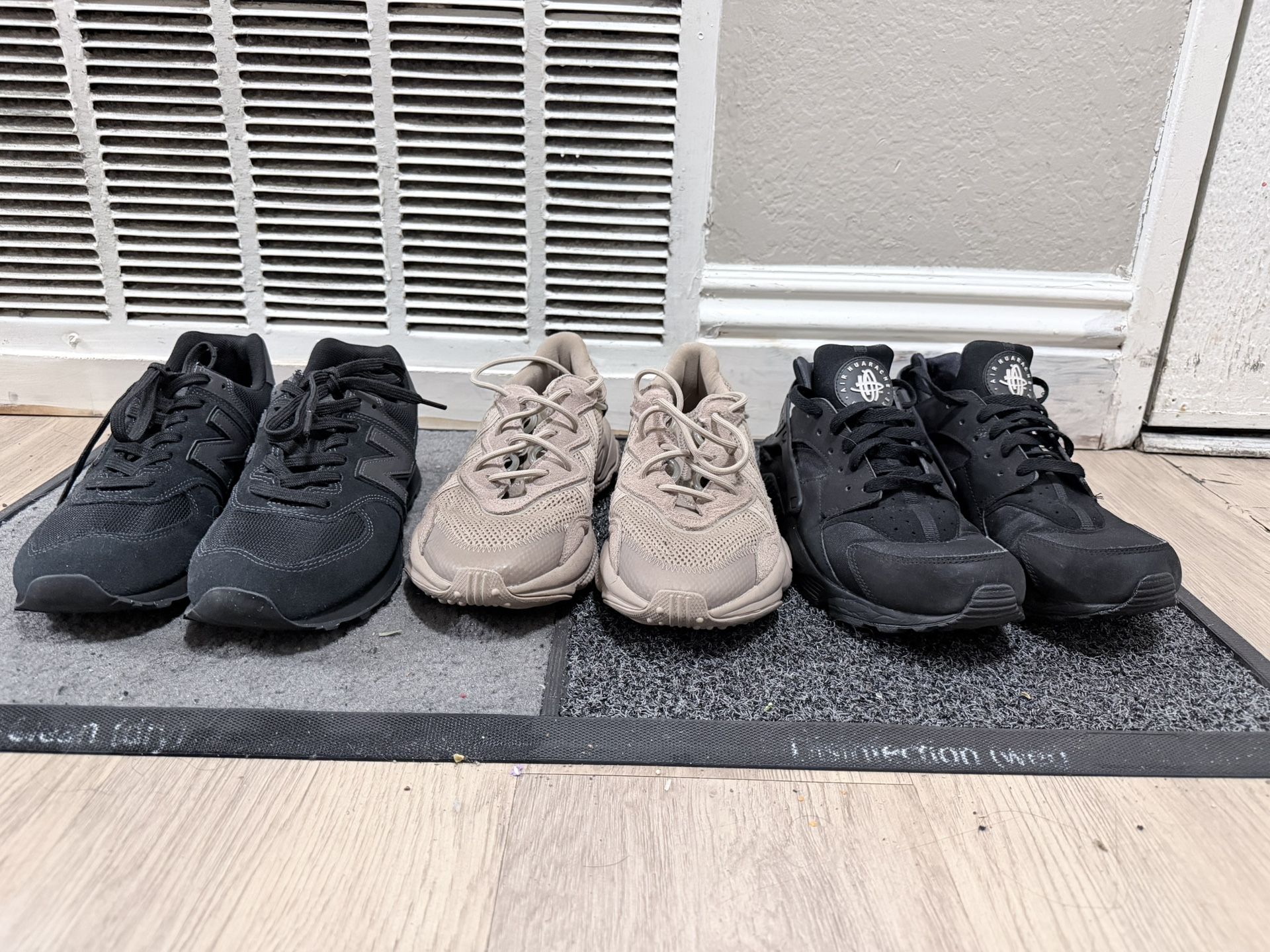 Women’s New Balance 574 Adidas Ozweego Nike Huaraches Size 9