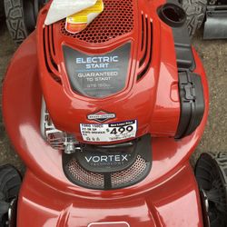 New Never Used TORO 22 Inch Lawn Mower With Electric Start Self Propelled 
