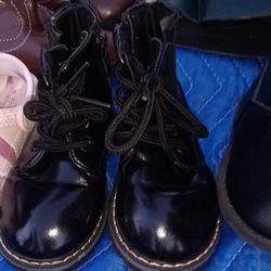 Lil  Kids  , Girl  Sandals , Slip On z , Ten-E  Shoes ,  Sneek-urrrrz  , Kick s , Crocs , Base. Soc Kleets ,Rain Boots , Boots , Lil Doc Martins Ect.