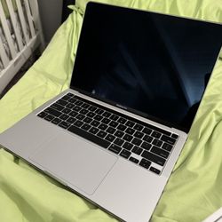 MacBook Pro 13inch M2 A2338 