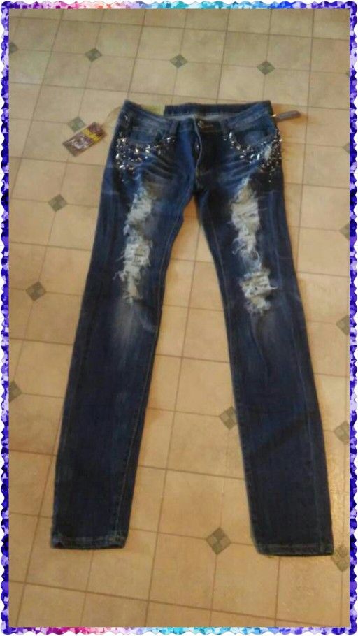 Women's size 11 WET SEAL distressed spiked jeans