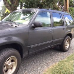1999 Ford Explorer