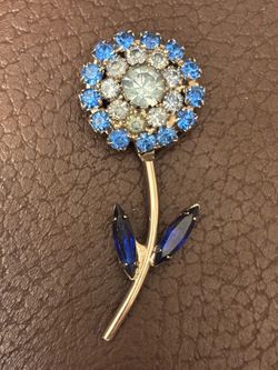 Vintage flower Brosh