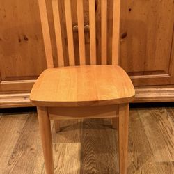 Pottery Barn ‘Carolina’  Child’s Chair - Excellent!