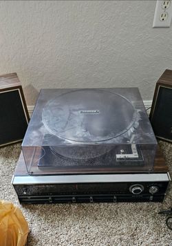 Vintage Lloyd's stereo system. Works