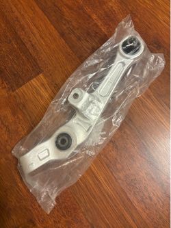 Lower control arm for 350z parts