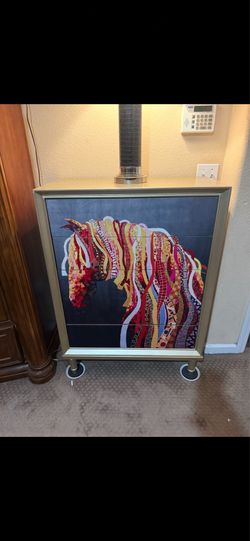 Horse lover Dresser