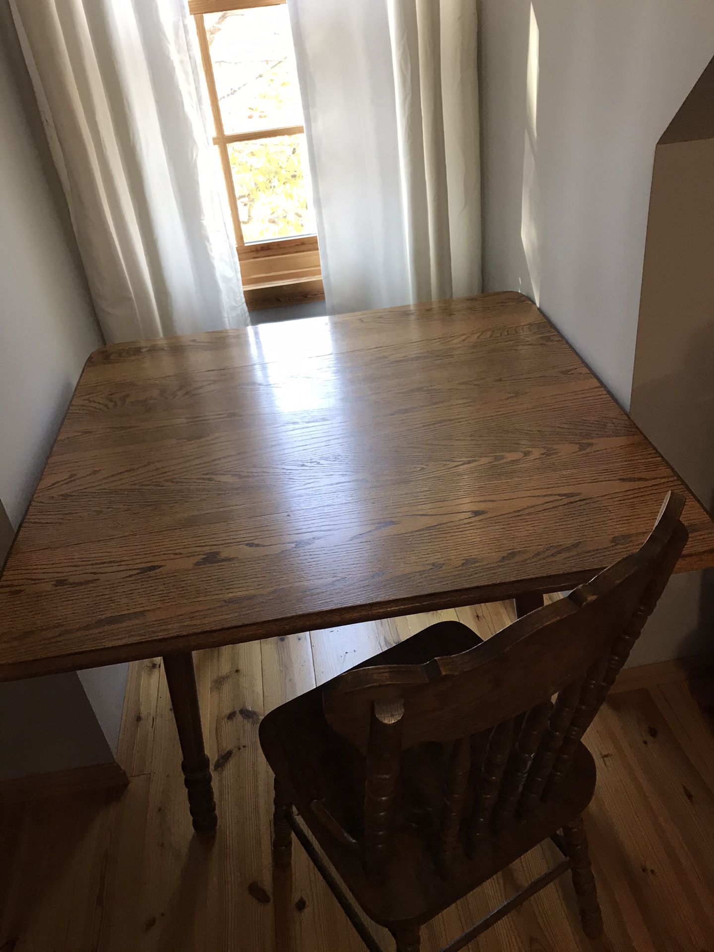 Drop leaf, Solid oak kitchen table with 2 chairs